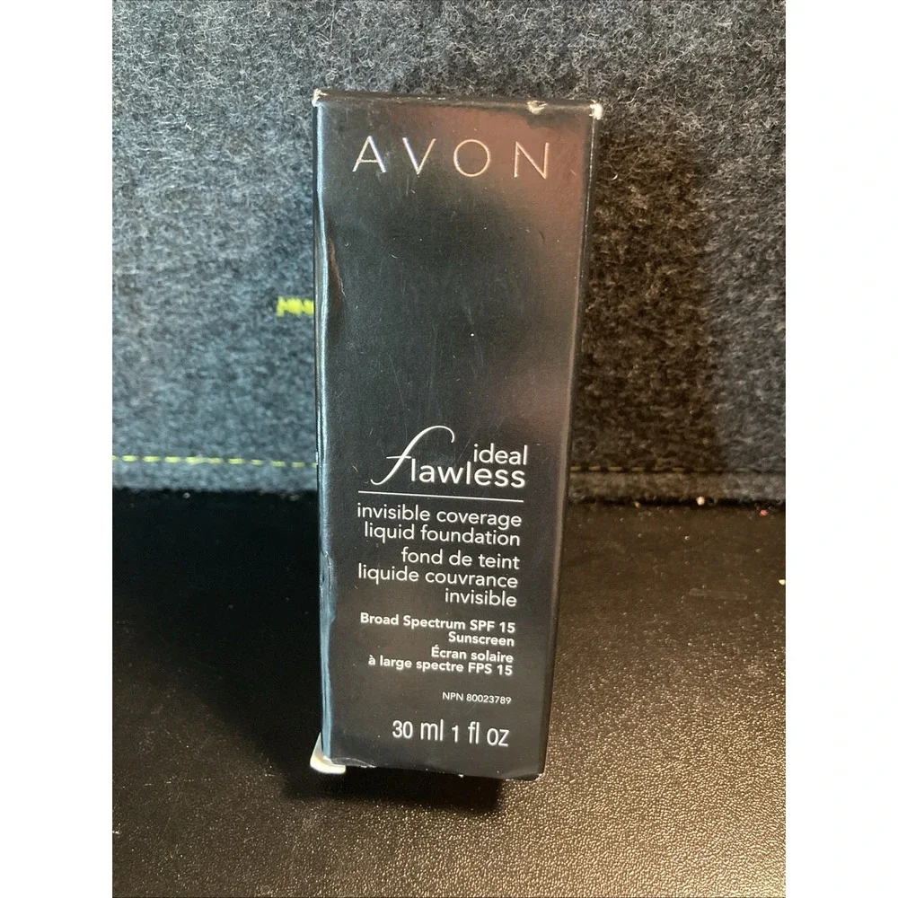 Avon Ideal Flawless‎ Invisible Coverage Foundation Pure Beige Sealed Z202